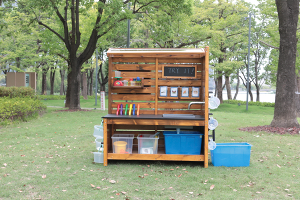Outdoor-Experimentierstation mit Zubehör