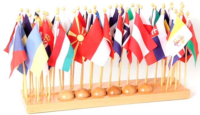 Flaggenständer mit Flaggen (Europa), ab 5 Jahre