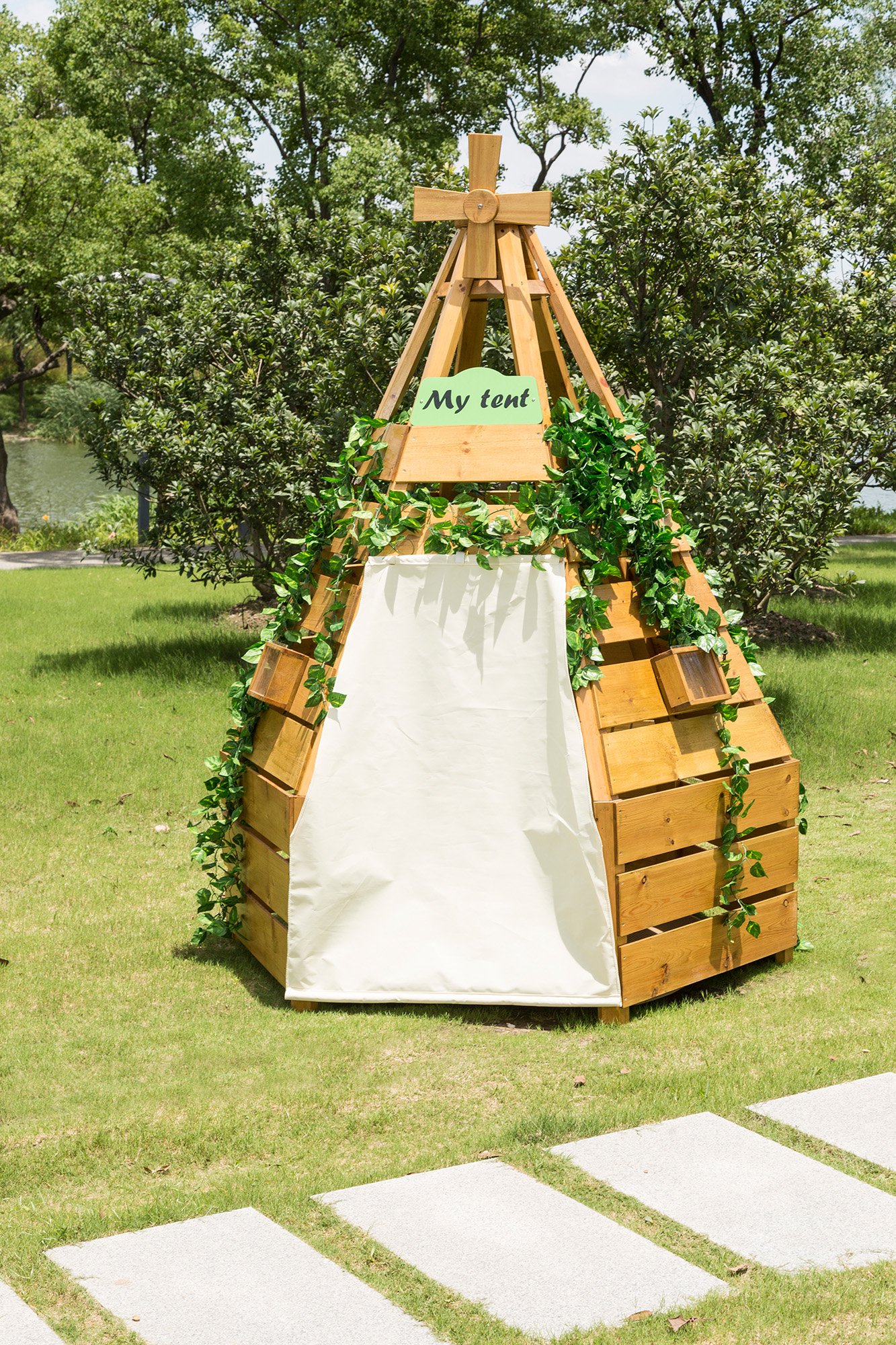 Outdoor Spielhaus Tipi