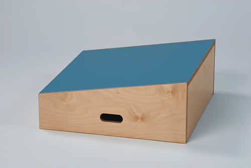 Ausgleichspodest blau