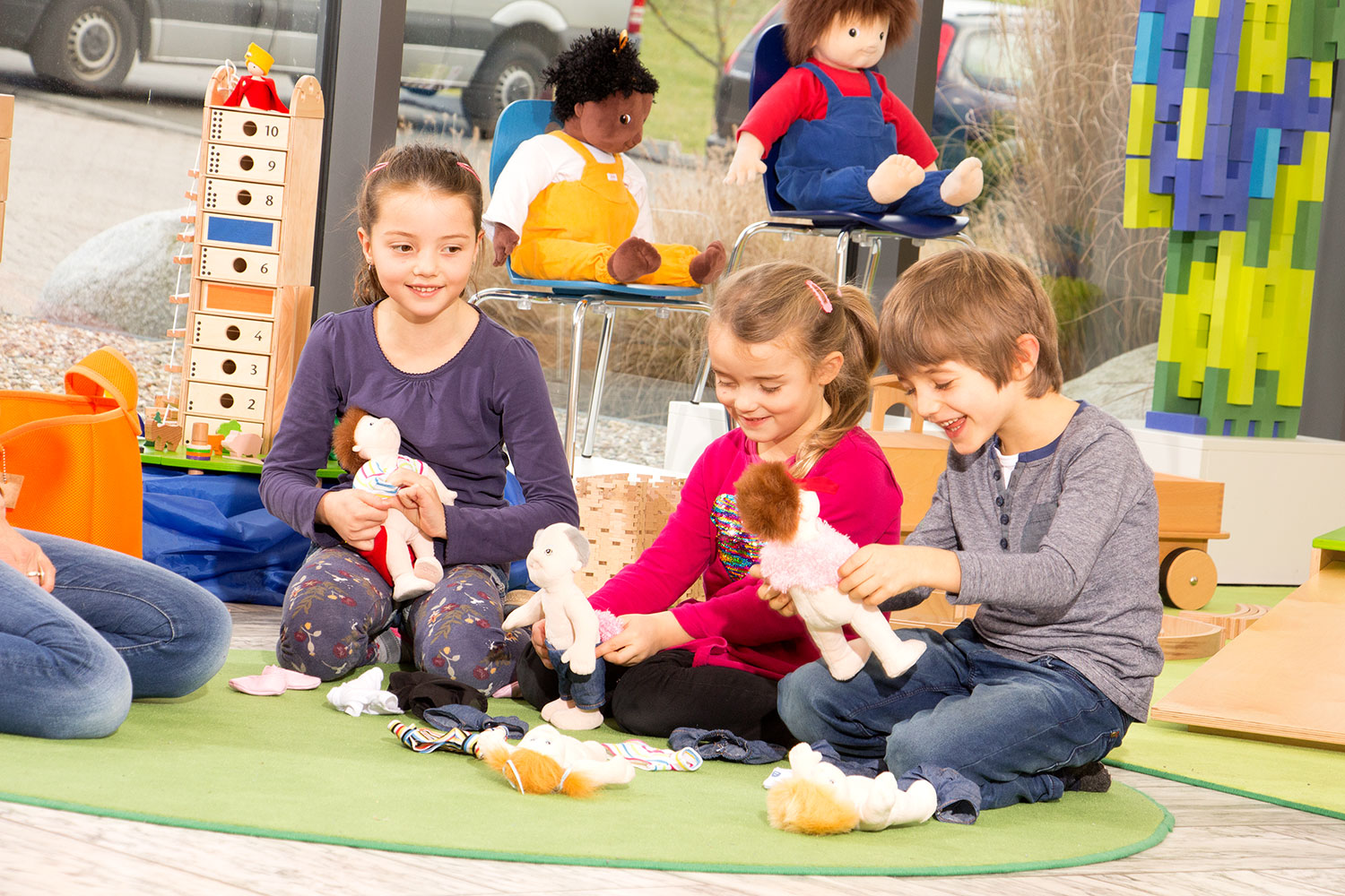 Die Joyk-Familie und Freunde, Empathie-Biegepuppen, ab 3 Jahre