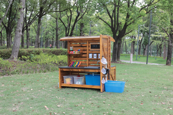 Outdoor-Experimentierstation mit Zubehör