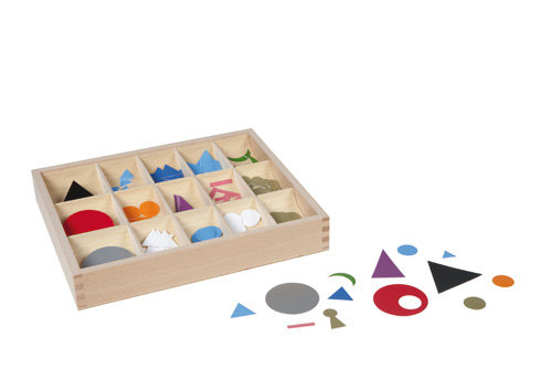 Wortsymbole aus Kunststoff als Satz im Kasten
