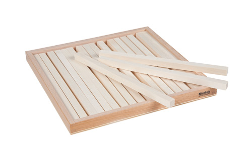 Kasten mit Prismen zur Braunen Treppe