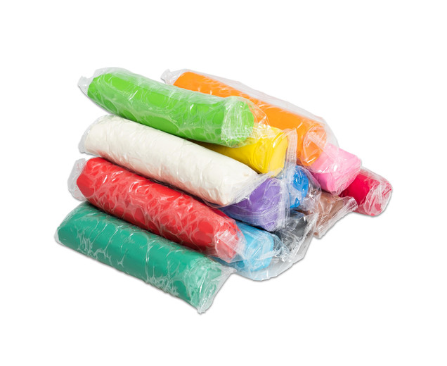 Knetmasse im Eimer mit 13 Farben je 110 g