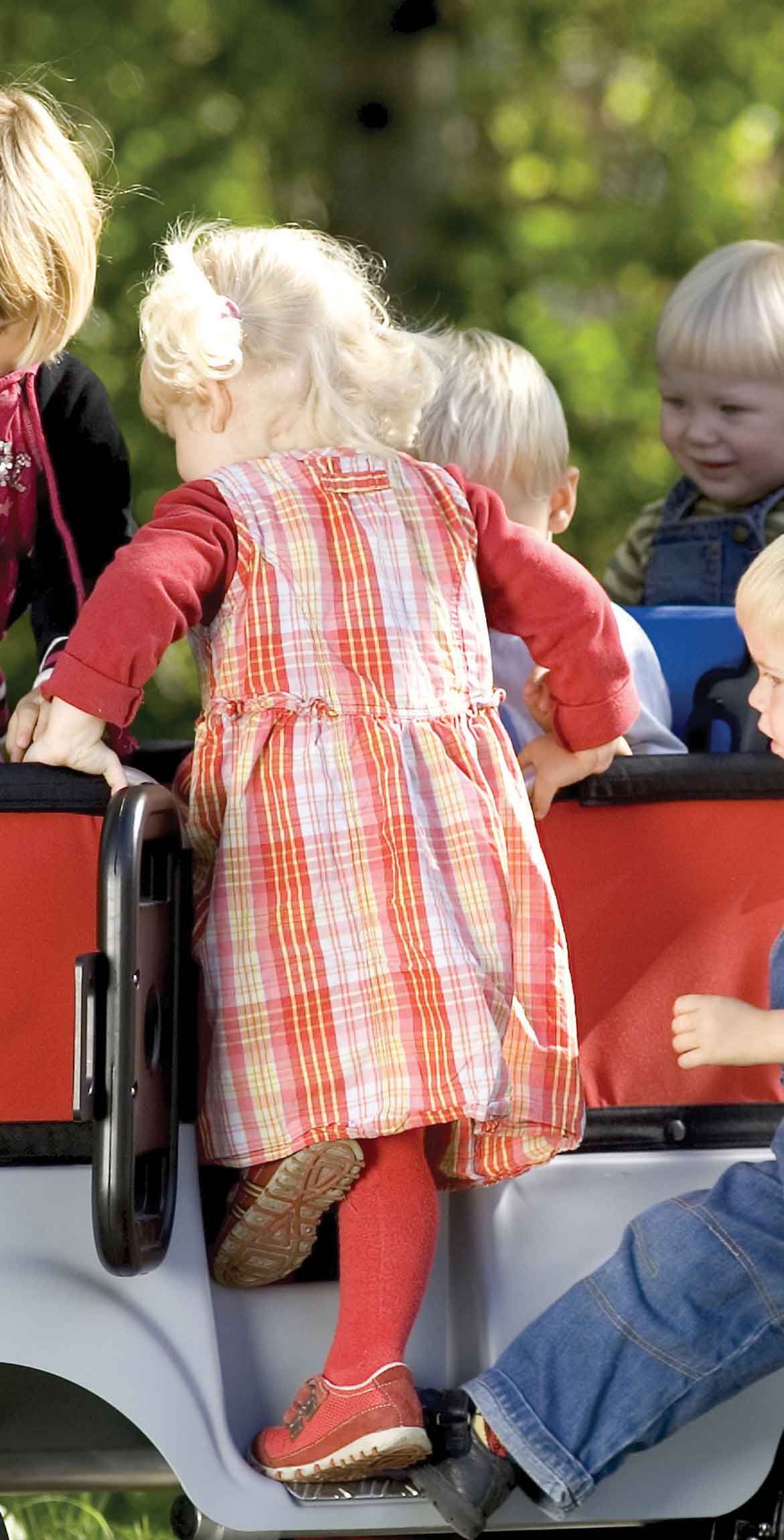 Winther® TURTLE Kinderbus Basic, 6 Kinder, 8900801