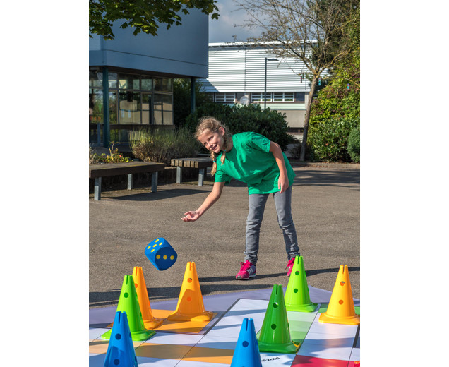 XXL-Outdoor-Ludo, ab 3 Jahre