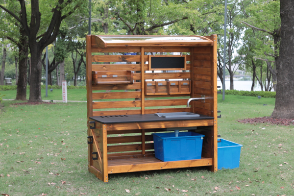 Outdoor-Experimentierstation mit Zubehör