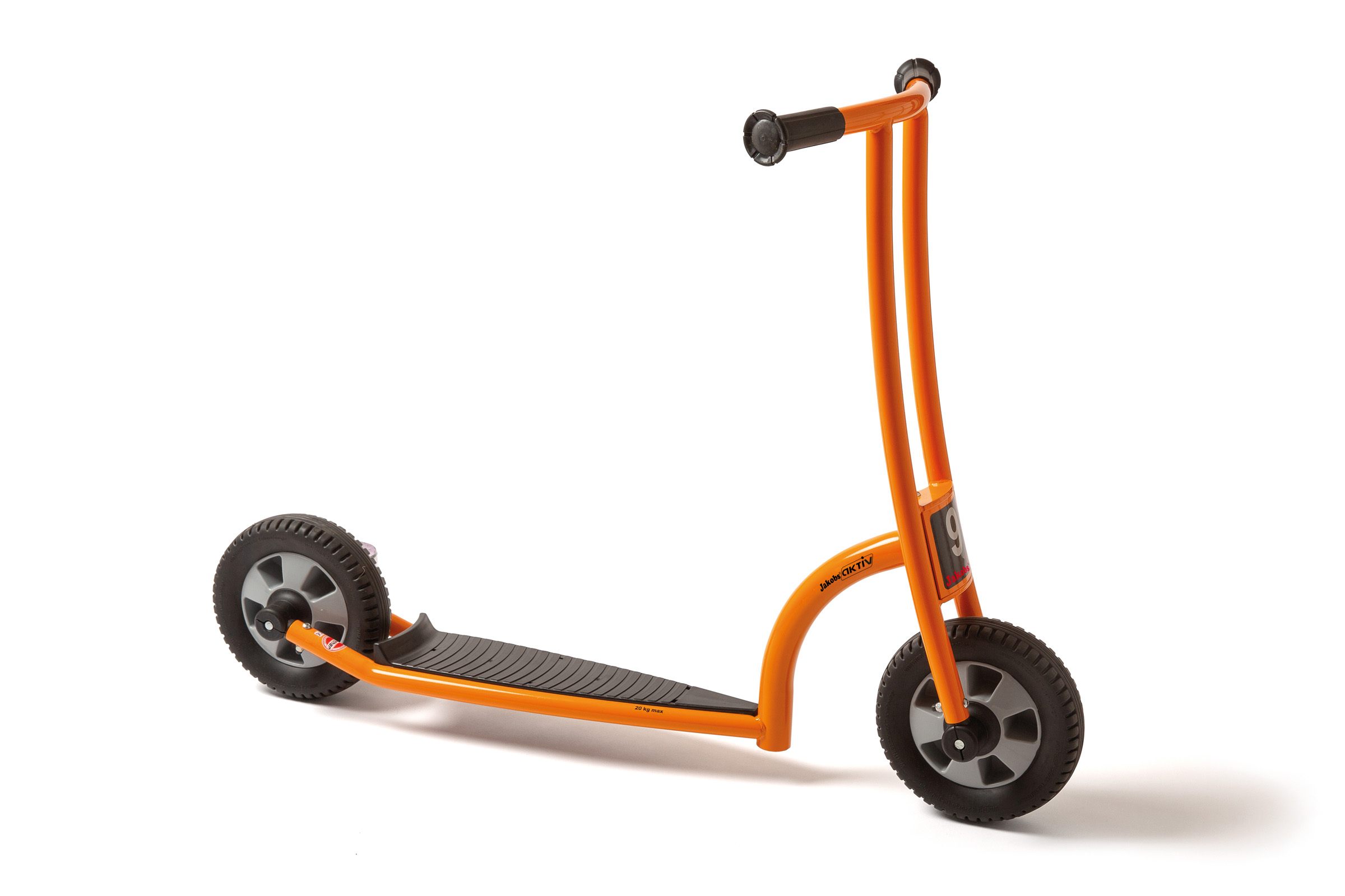 Roller aktiv, neue Bereifung, 3-5 Jahre