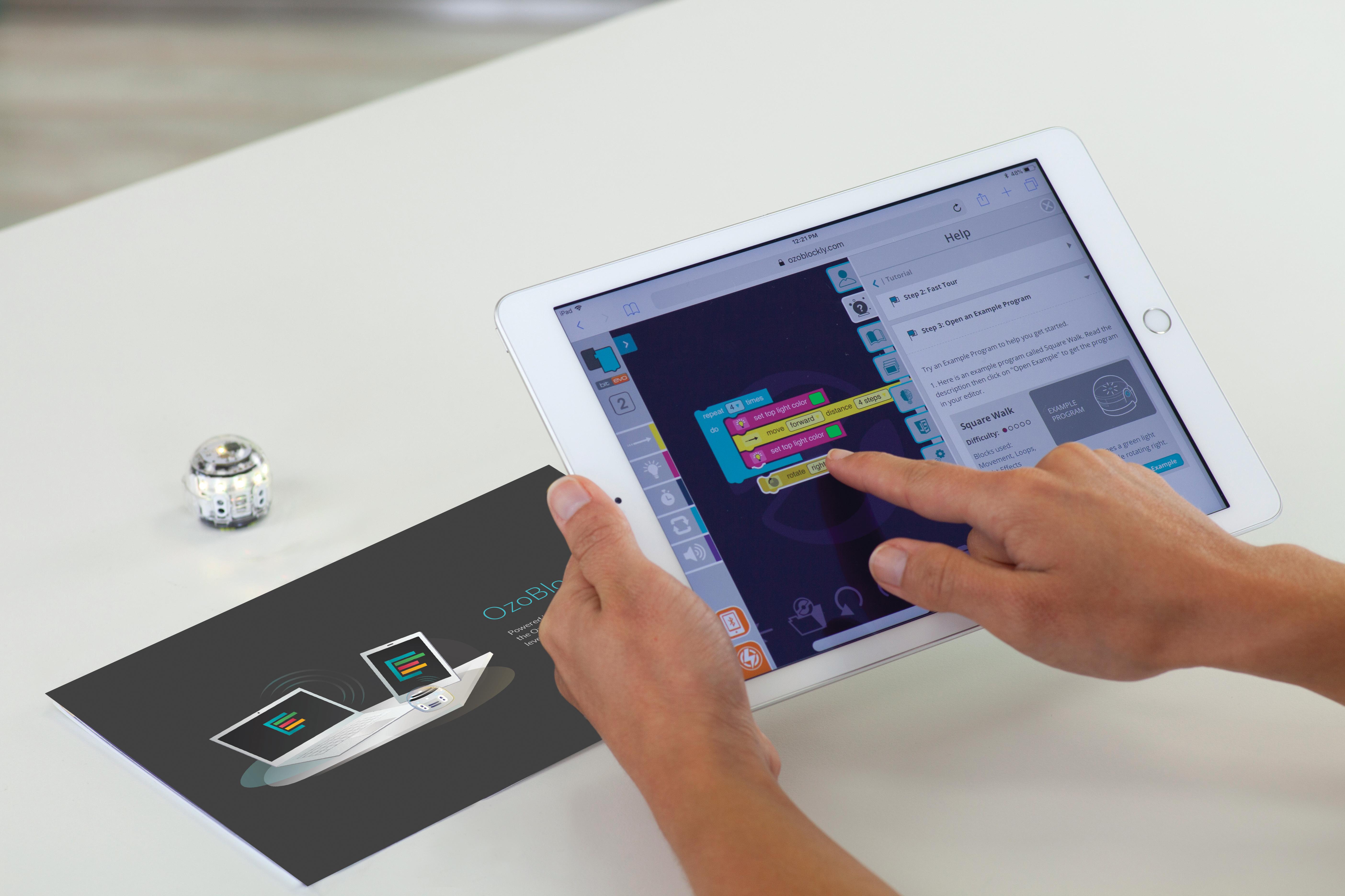 Ozobot Evo Klassenset, 18 Lernroboter inkl. Stiftsets und Aufladebox, ab 8 Jahre