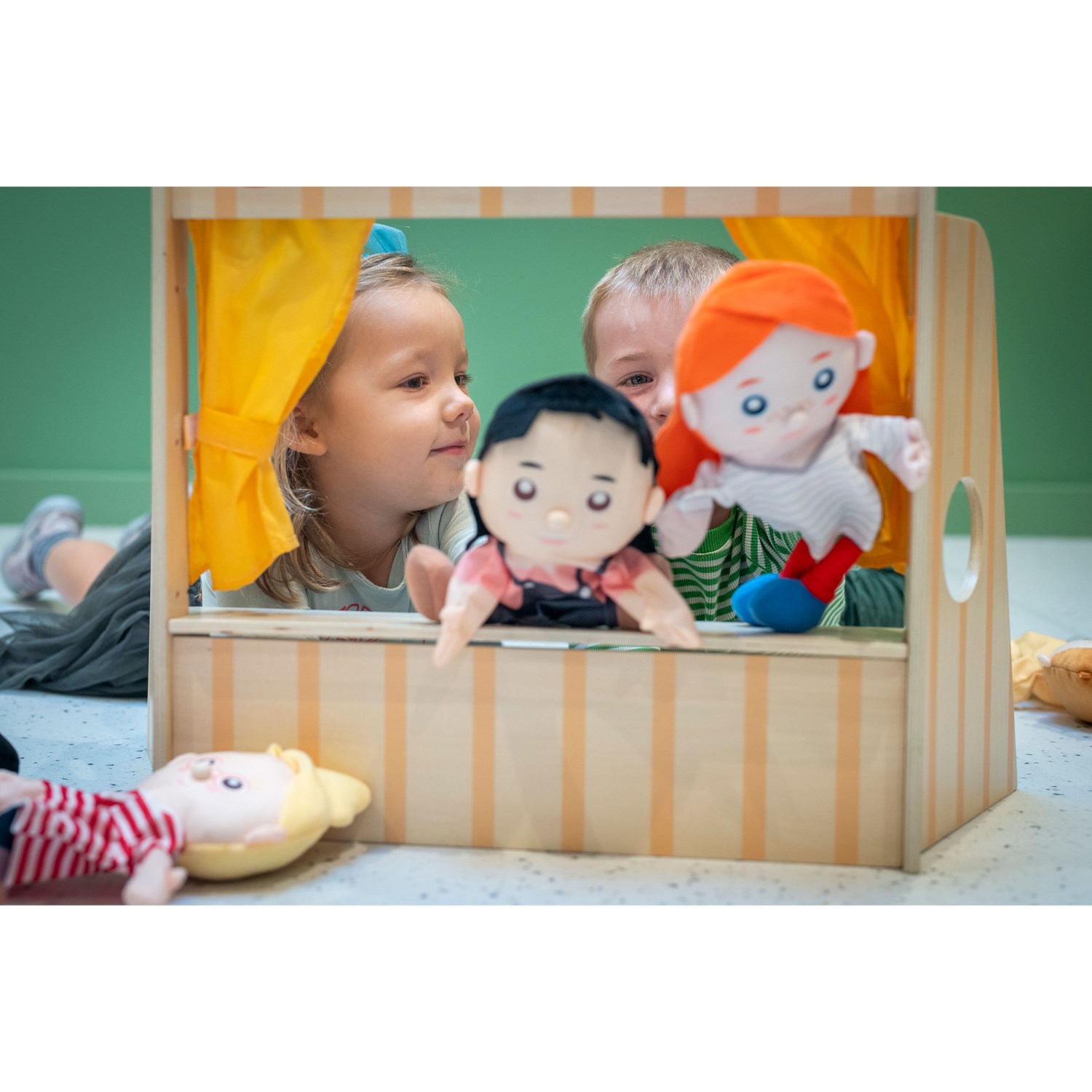 Puppentheater, Tischausführung, 63 x 24,5 x 45 cm