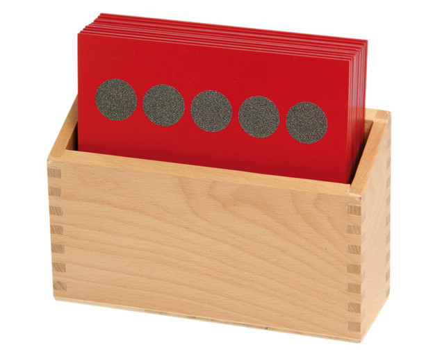Sandpapier-Mengenbilder, 10 Tastplatten im Holzkasten, 4-7 Jahre