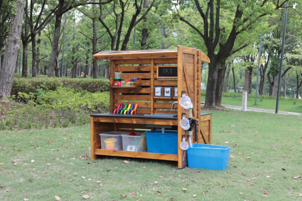 Outdoor-Experimentierstation mit Zubehör