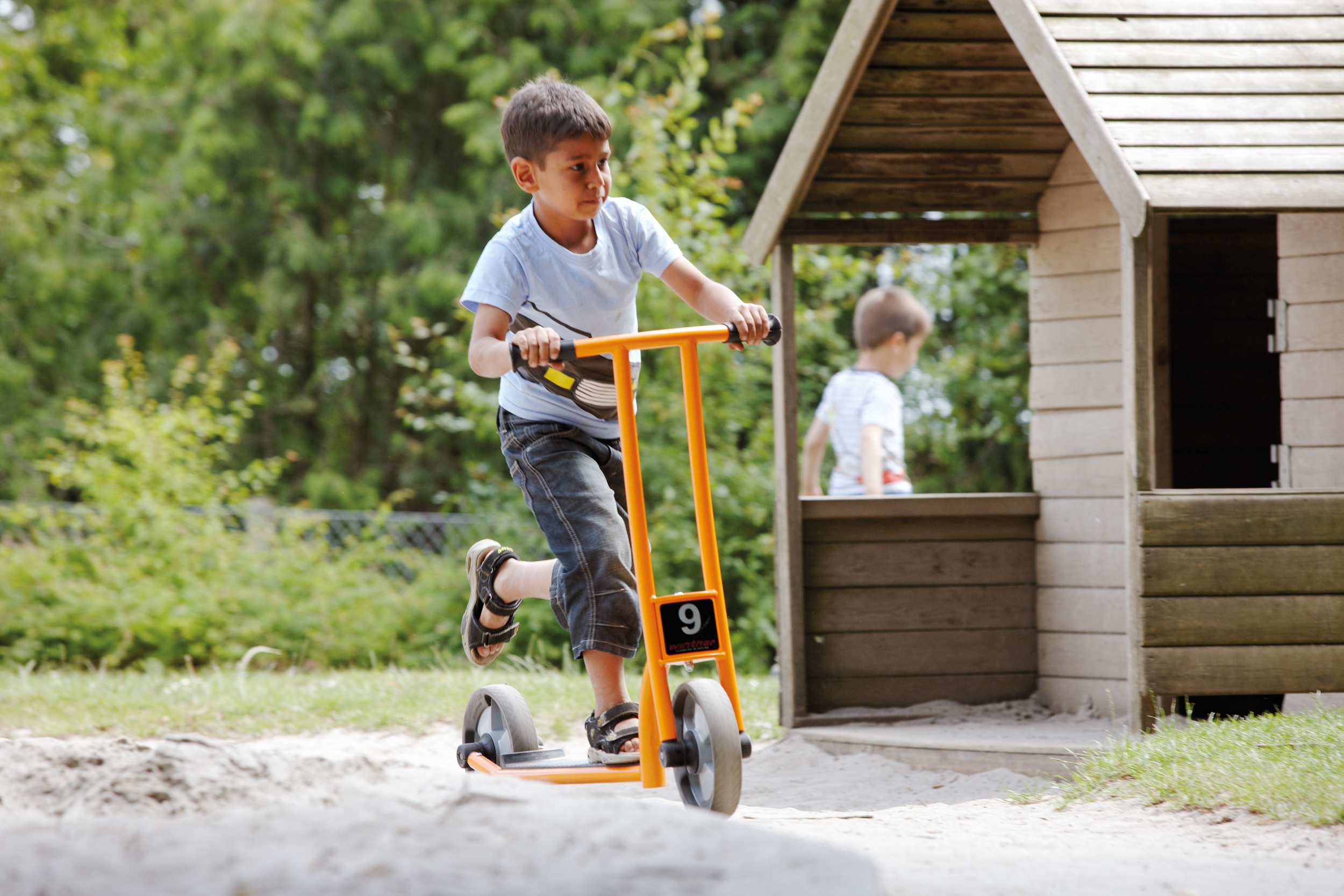 Roller aktiv, neue Bereifung, 3-5 Jahre