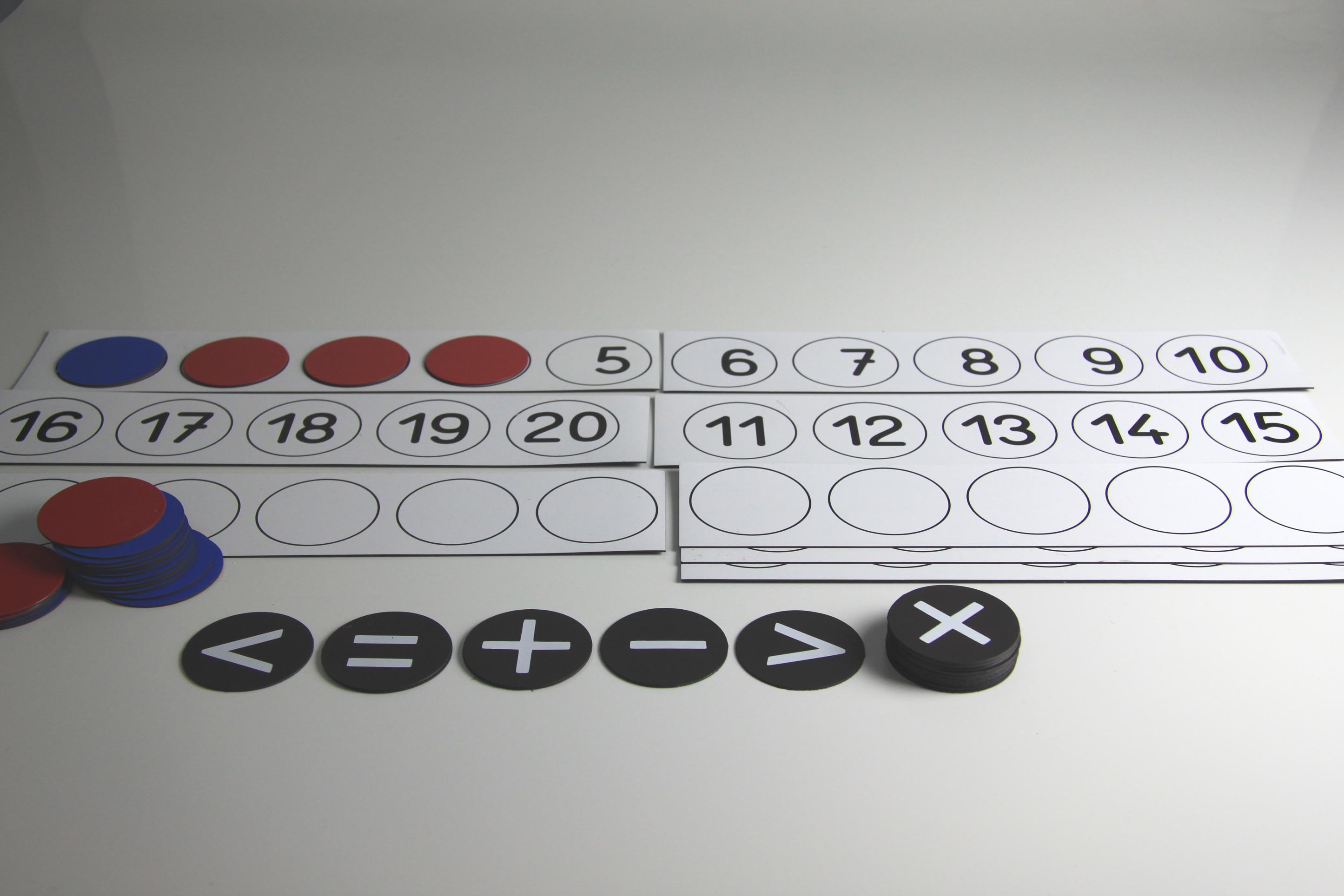 Lehrer-Rechenleiste mit 22 magnetischen Wendeplättchen rot/blau und 10 Rechenzeichen