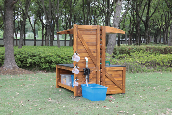 Outdoor-Experimentierstation mit Zubehör