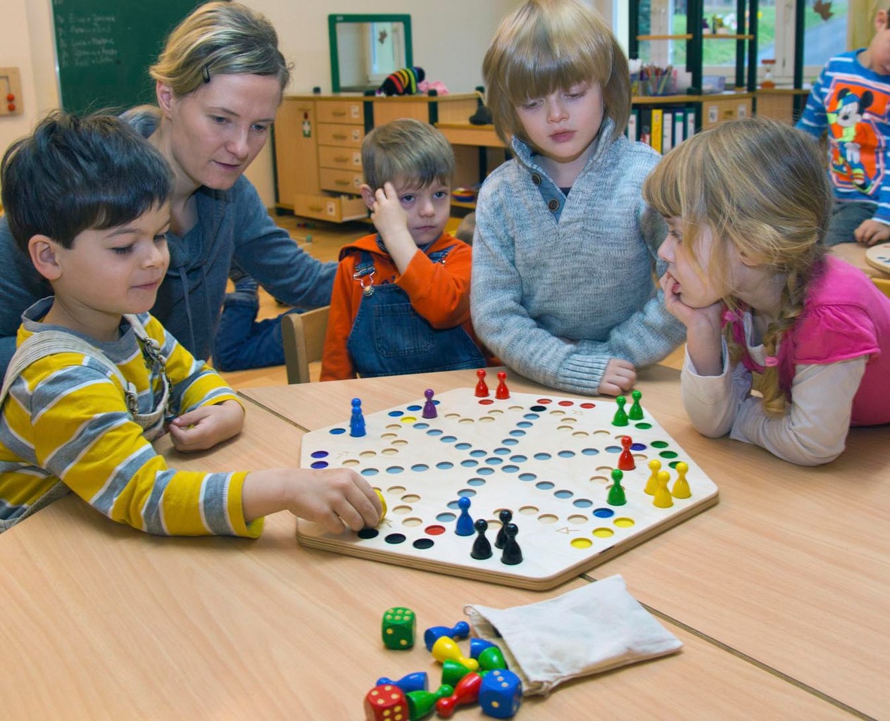 Quer durch 6 eckig, Brettspiel, ab 5 Jahre
