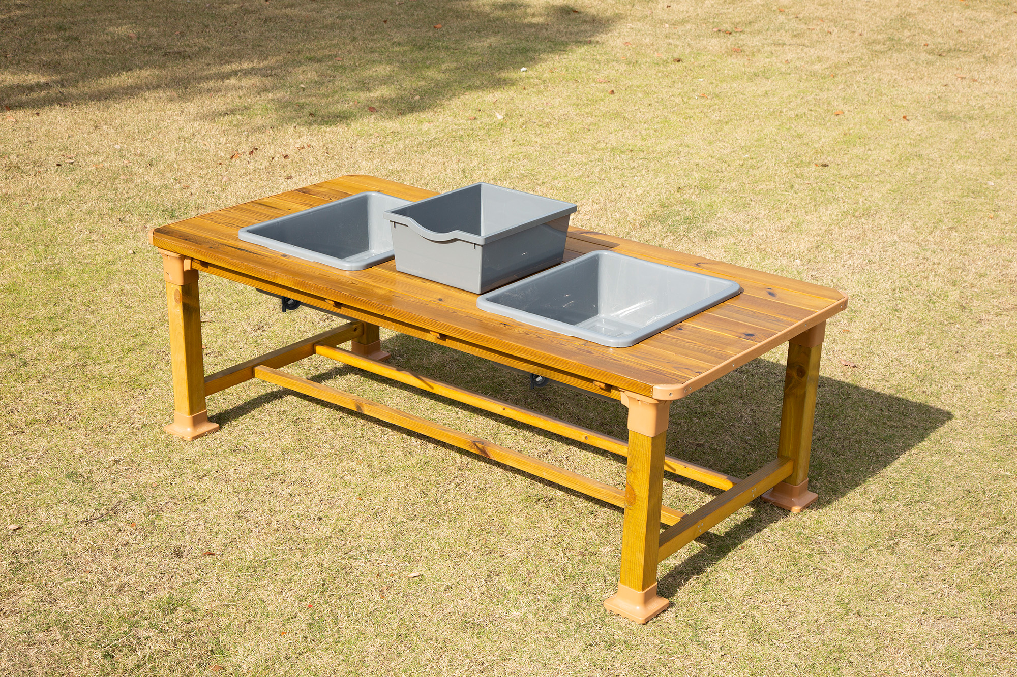 Outdoor Sand- und Wassertisch