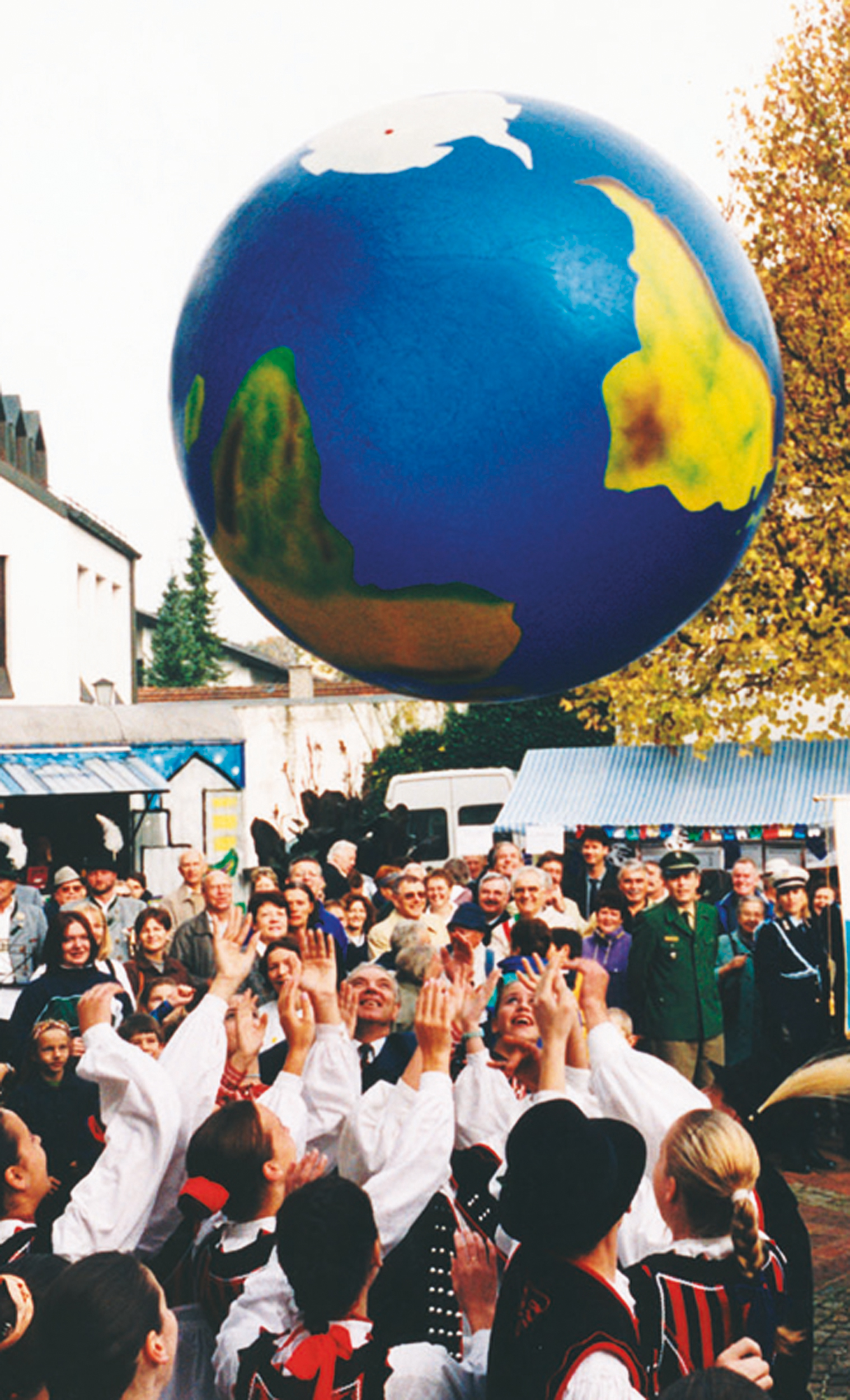 TOGU® Erdball mit Globusdekor, 2 m Durchmesser