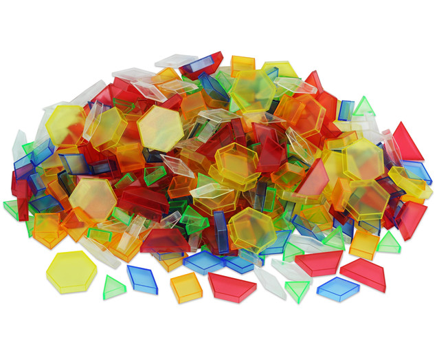 Transparente Pattern Blocks, 360 Teile in Stapelbox, 4-7 Jahre