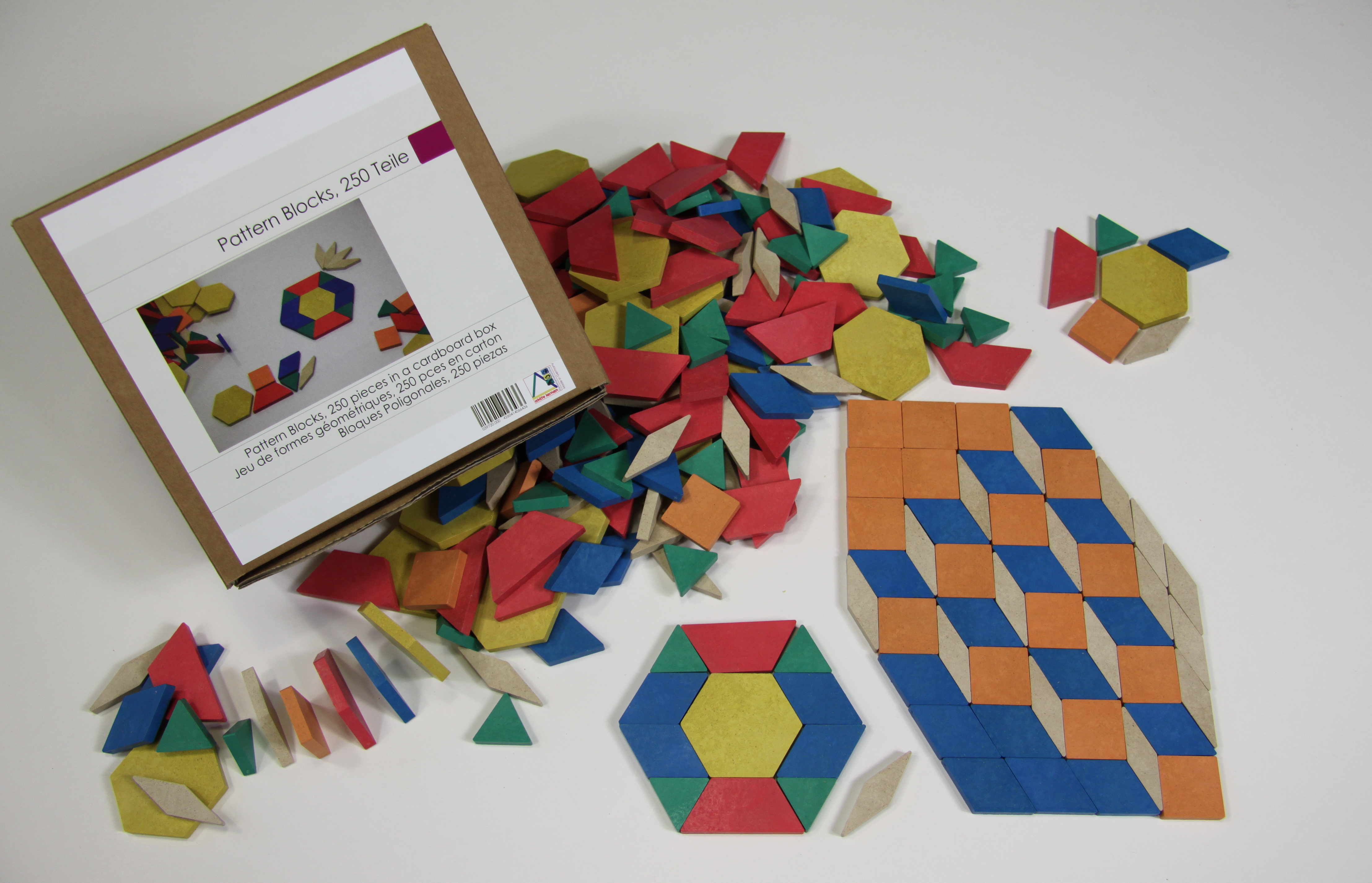 Pattern Blocks, 250 Teile aus RE-Wood® im Karton