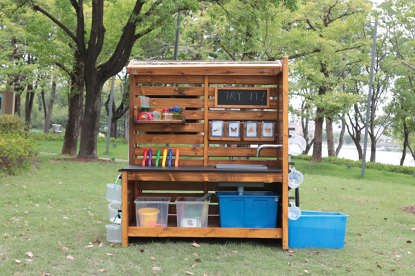 Outdoor-Experimentierstation mit Zubehör