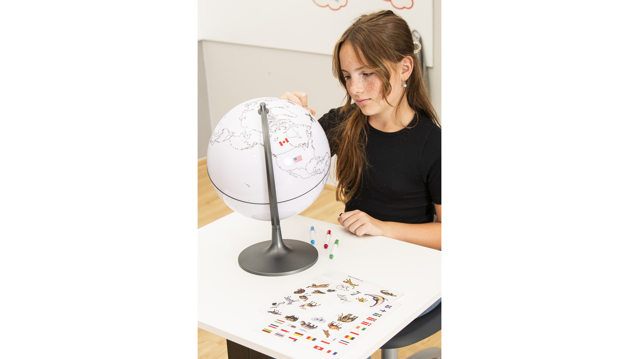 Globus zum Beschriften und Bemalen, mit Aufklebern und Stiften, 5-12 Jahre