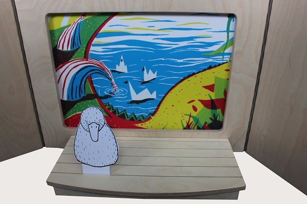 KreaShibai Erzählschiene 36,5 x 18 x 4 cm mit Schattenleinwand und Ausschneidefiguren