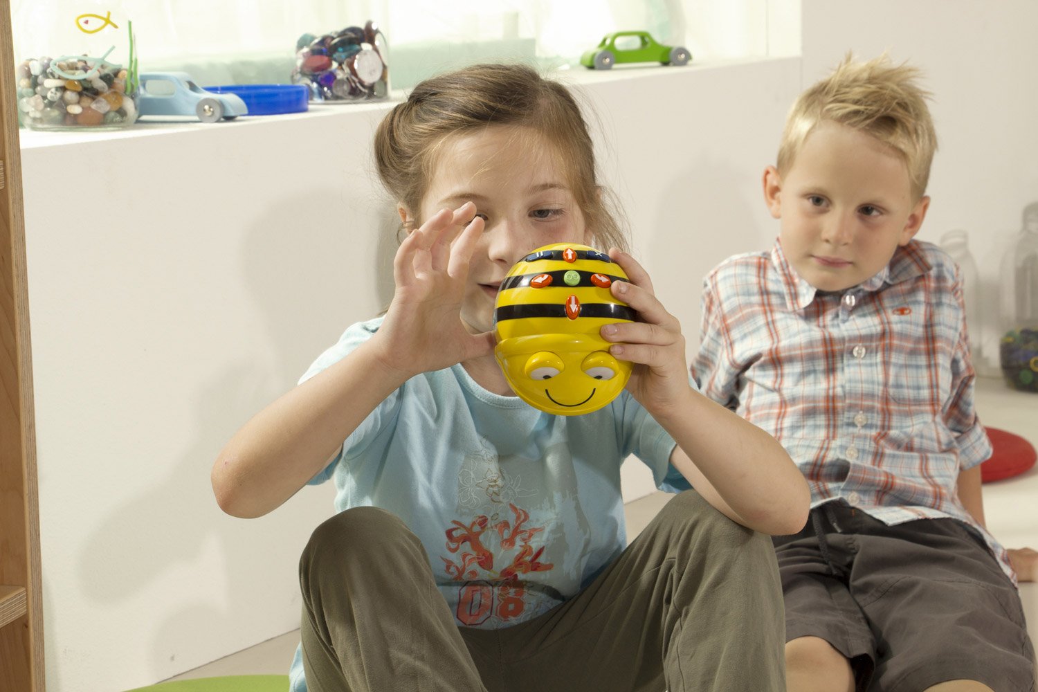 Bee-Bot Klassen-Set, 6 Stück plus Ladestation, ab 5 Jahren