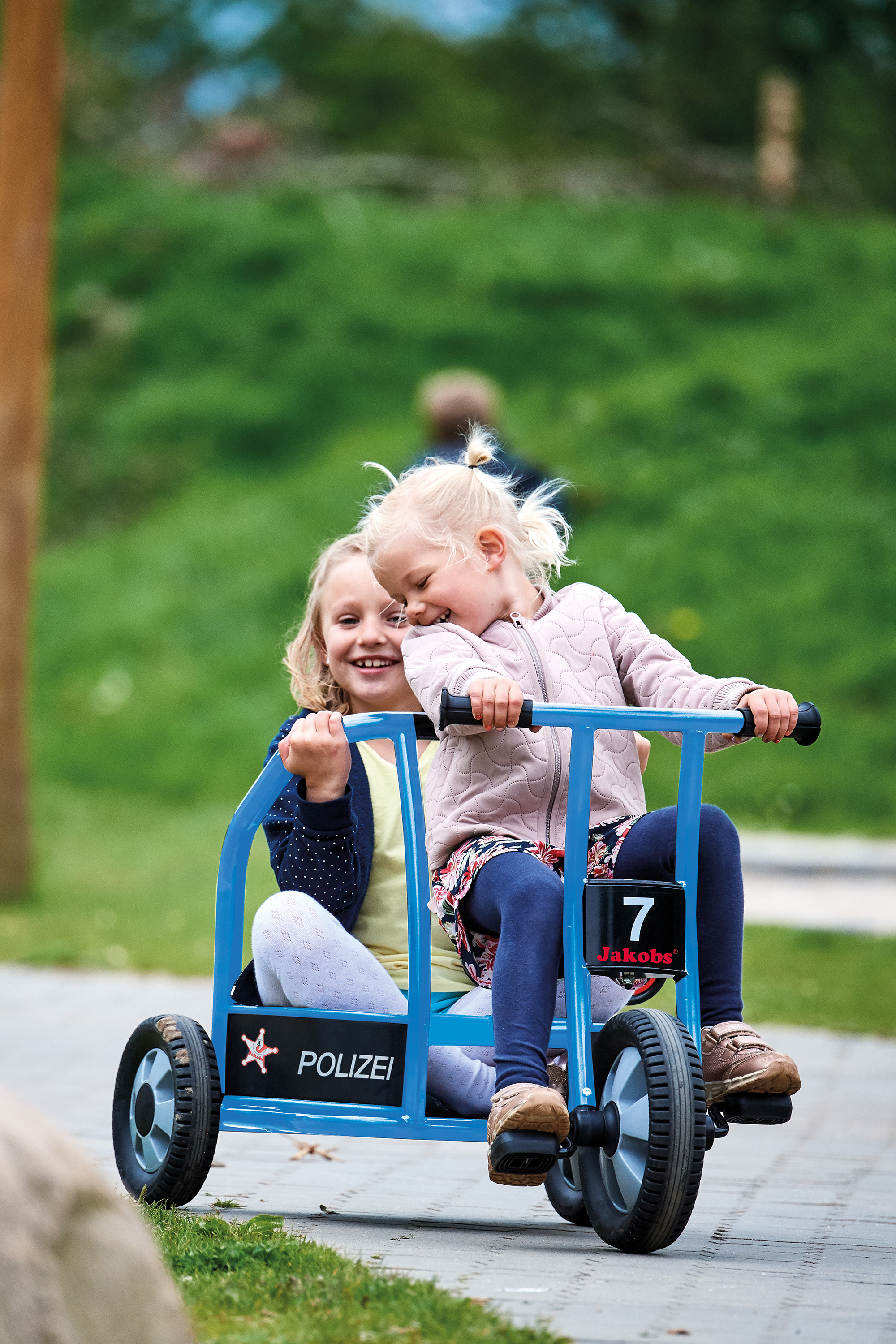 Dreirad Polizei aktiv, blau, neue Bereifung!